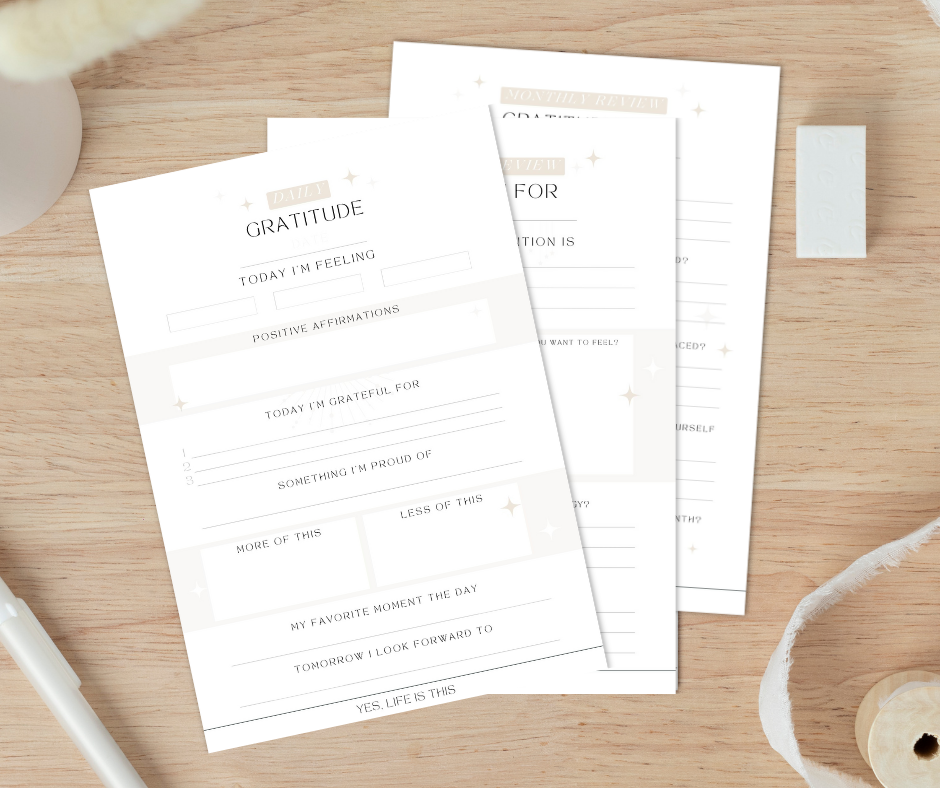 Starry-Gratitude-Journal-Mockup.png